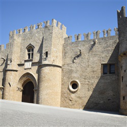 De Indrukwekkende Architectuur van Rhodos